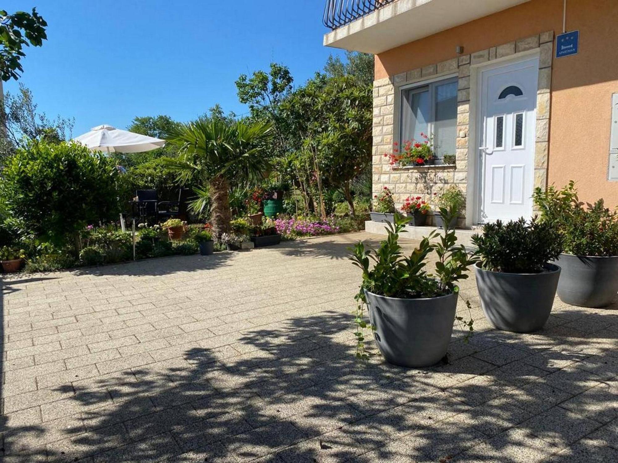 Rural Apartment Ante Дрниш Экстерьер фото