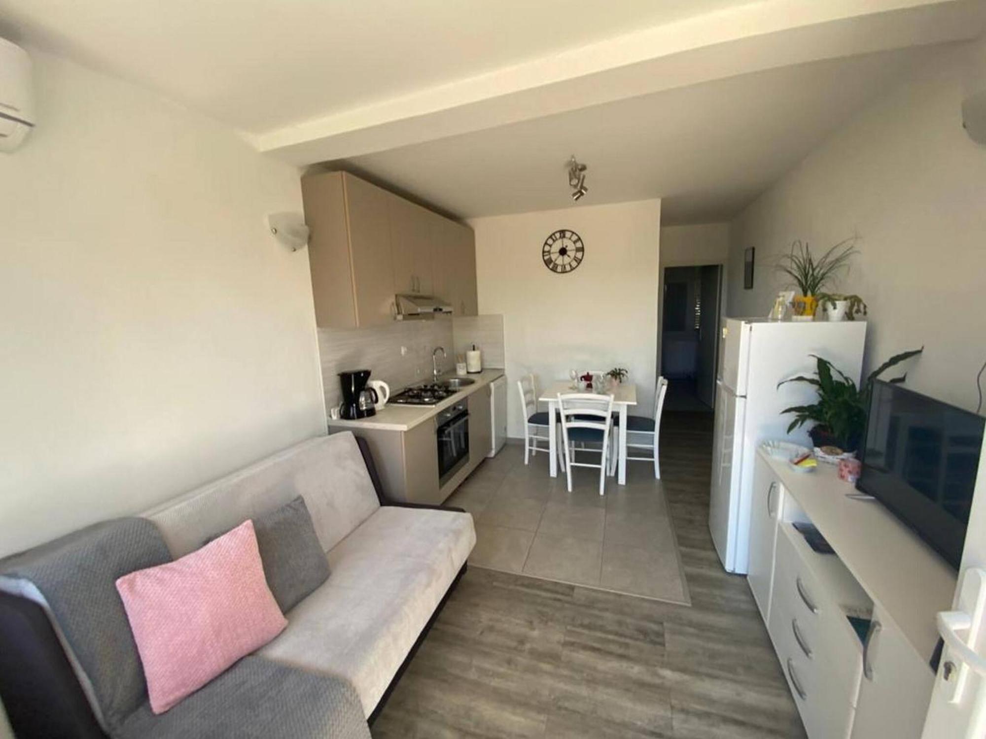 Rural Apartment Ante Дрниш Экстерьер фото